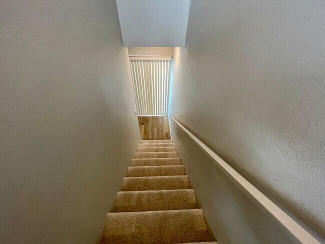 Building Photo - 2 Bedroom Townhome Available in BRAND NEW ...