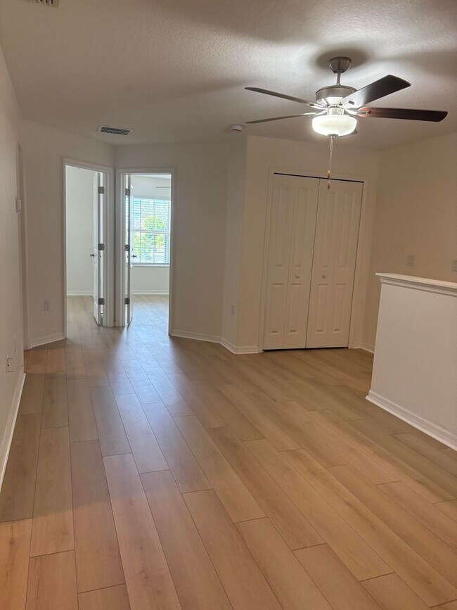 Building Photo - 14442 Editors Note St