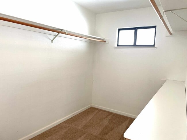 Building Photo - 3 bedroom, 2 bath home in Lake Wildwood, P...