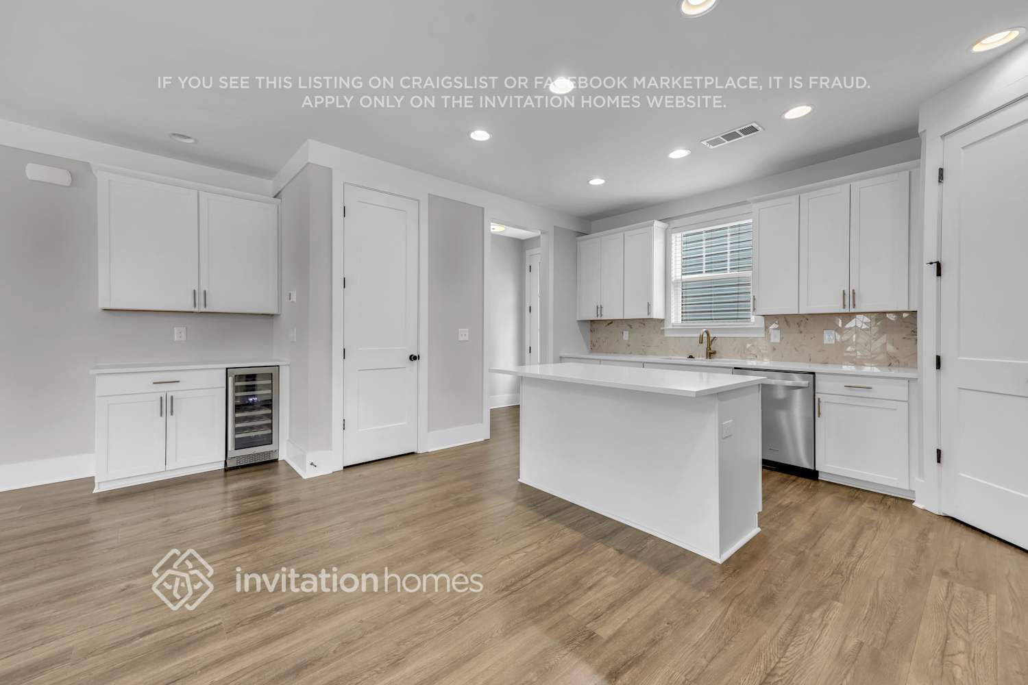 Building Photo - 1200 49th Ave N