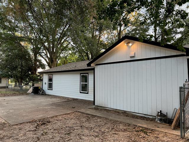 Building Photo - 311 Floyd St