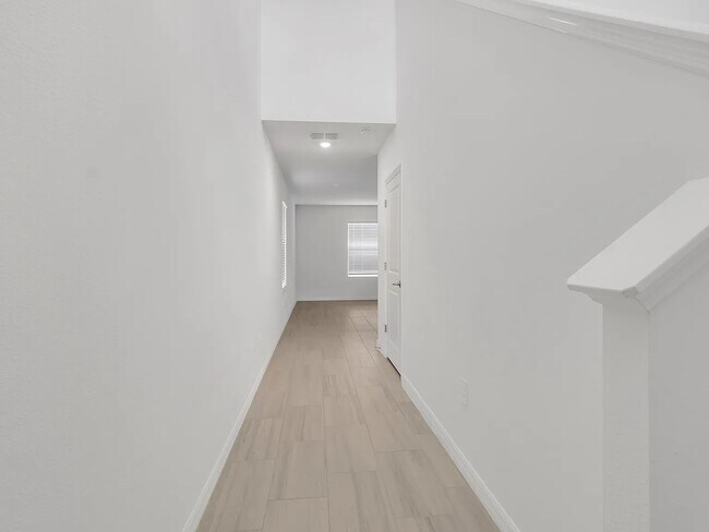 Building Photo - 13445 Prosperity Lks Blvd