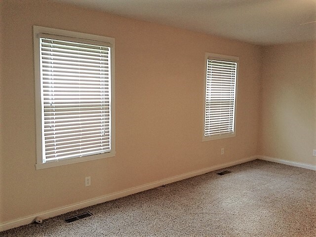 Building Photo - 1207 Meadowood Dr