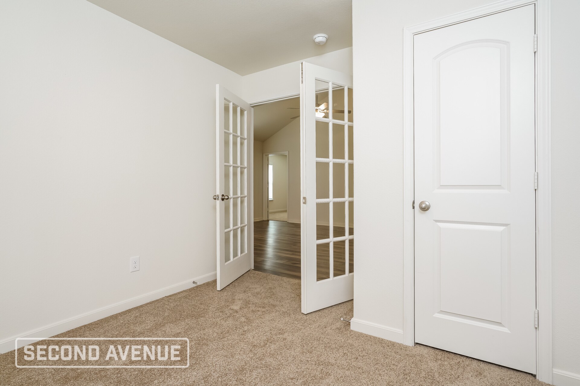 Building Photo - 1321 Woodwinds Dr
