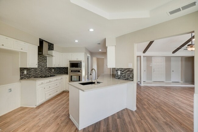 Building Photo - 1216 Horizon Trail