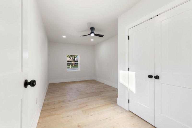 Building Photo - 11380 Lanewood Cir