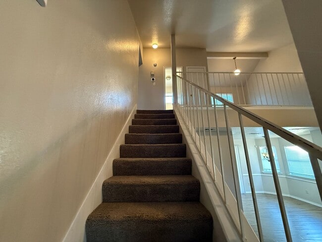 Building Photo - 2501 Windmill Dr