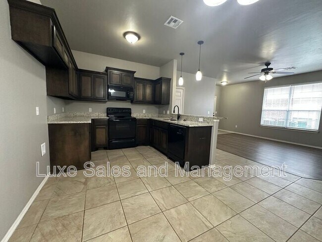 Building Photo - 1316 Garden Gate Dr