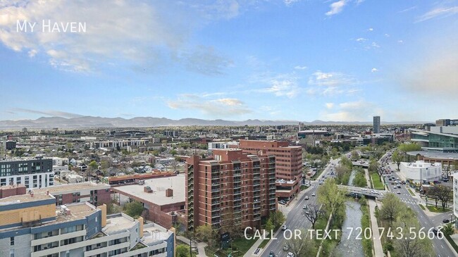 Building Photo - 10th Floor Unit With Panoramic Views!