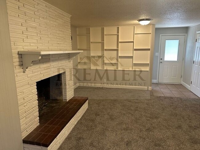 Building Photo - 10100 Blue Ridge Blvd