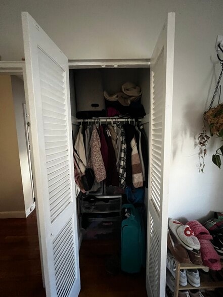 Building Photo - 63 Selkirk Rd