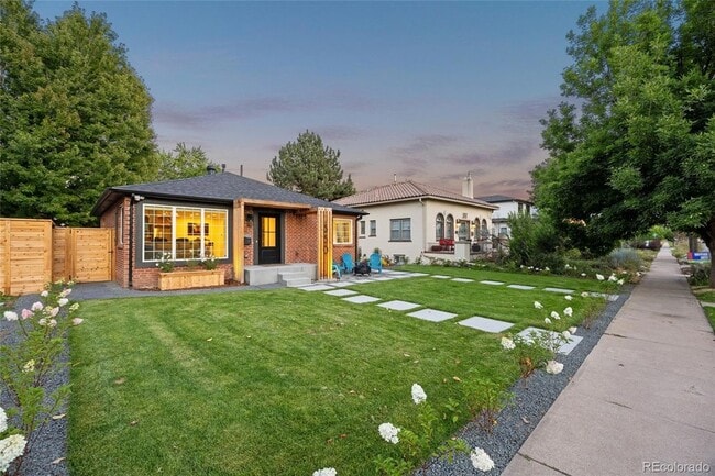 Building Photo - 550 S Franklin St