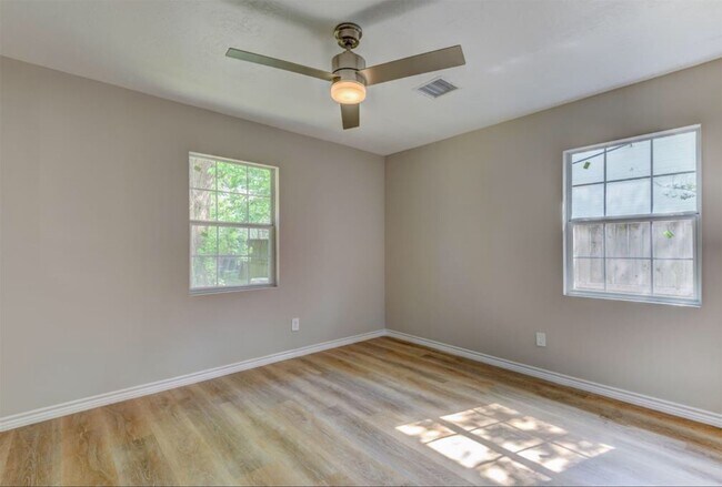 Building Photo - 5647 Belarbor St