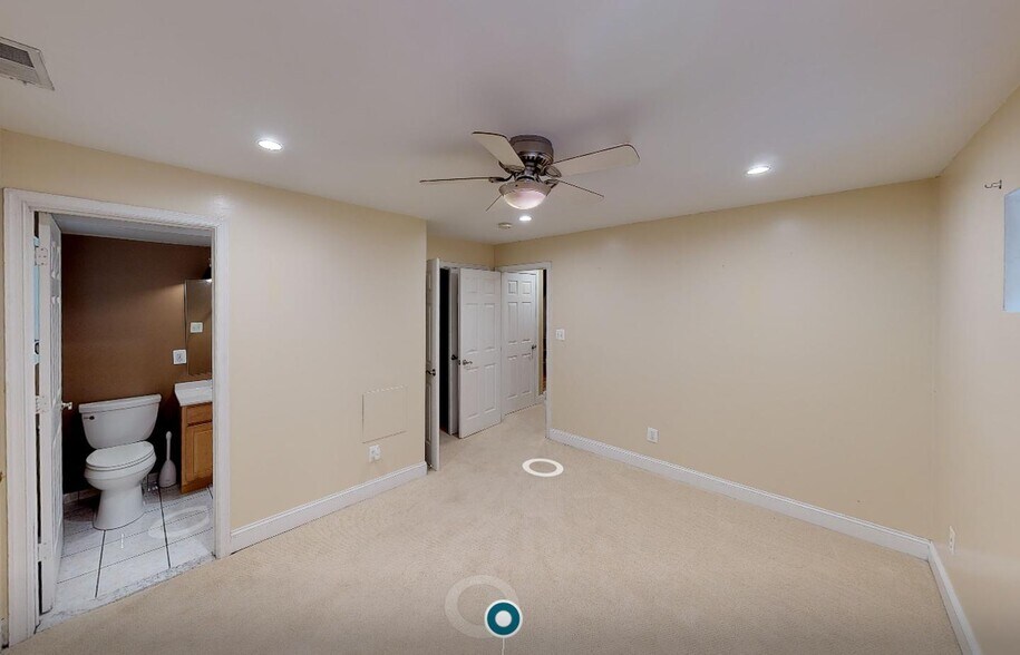 Building Photo - 3518 10th St NW