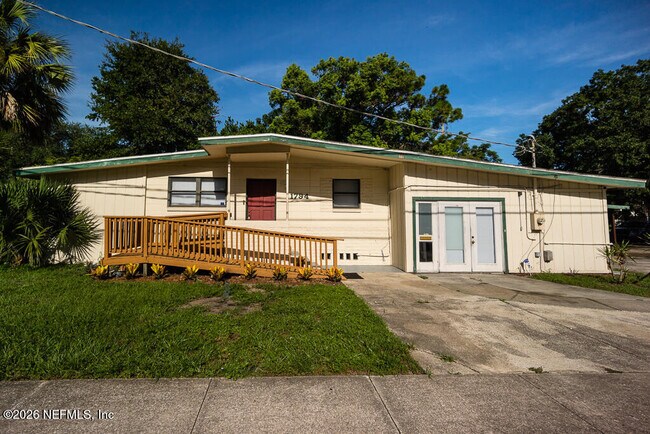 Building Photo - 1794 Rogero Rd