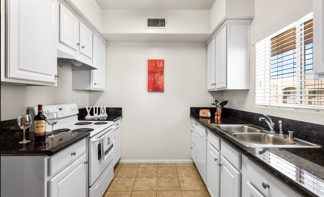 Interior Photo - Sunland Gardens LLC