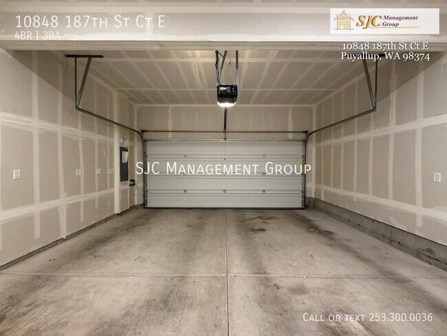 Building Photo - 10848 187 St Ct E