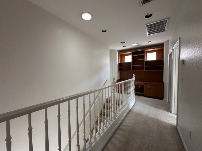 Building Photo - 6294 Tillman Crest Ave