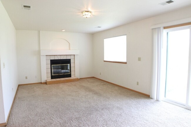 Building Photo - 442 Dunne Dr