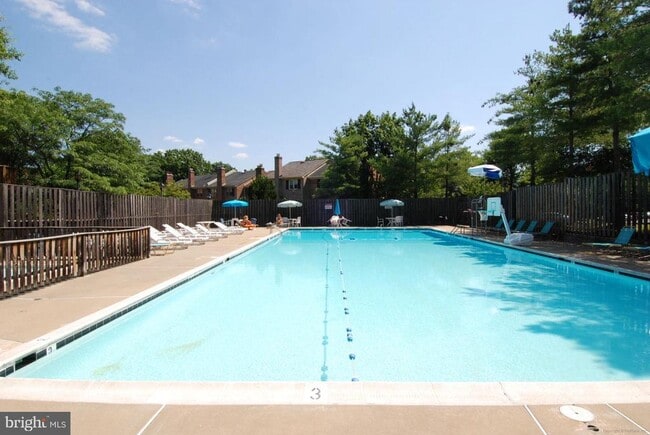 Building Photo - 8258 Cedar Landing Ct