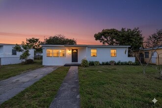 Building Photo - 939 NW 12th St