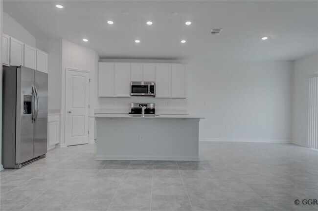Building Photo - 4840 Edensbridge Ln
