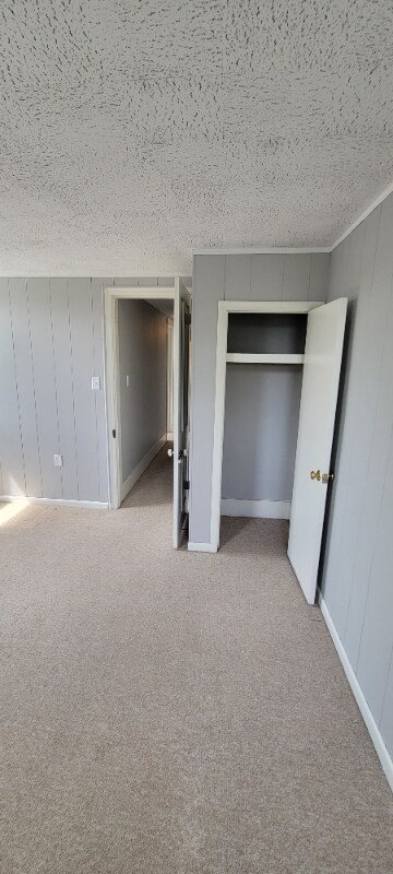 Building Photo - 2827 Horseshoe Pike