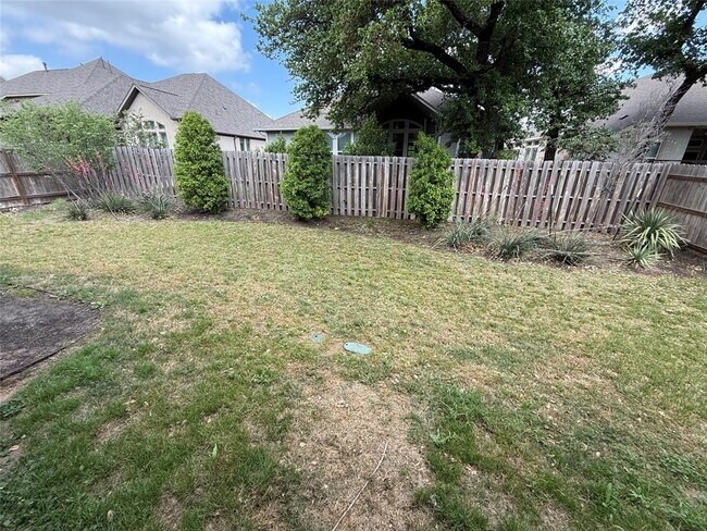 Building Photo - 813 Craven Hill Ln
