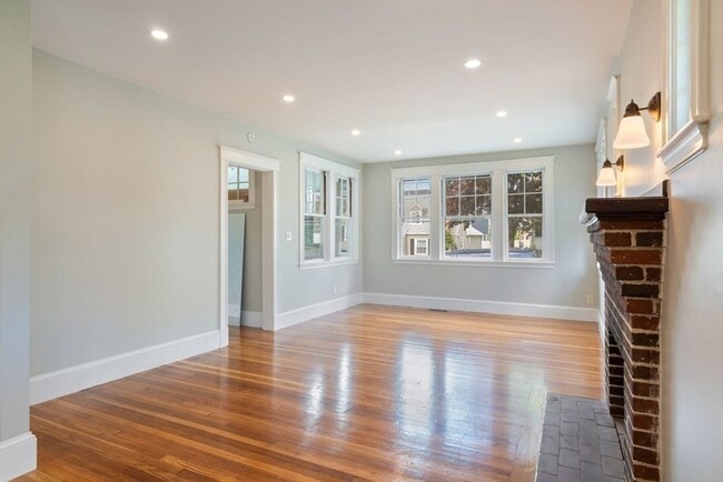 Building Photo - 65 Shawmut St
