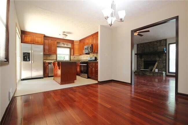 Building Photo - 3310 Chastain Crossing NW