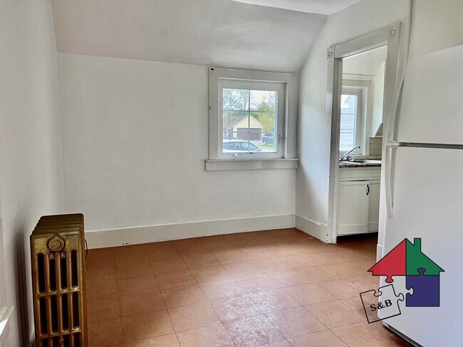 Building Photo - 34 Highland Ave