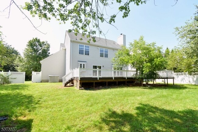 Building Photo - 65 Vones Ln