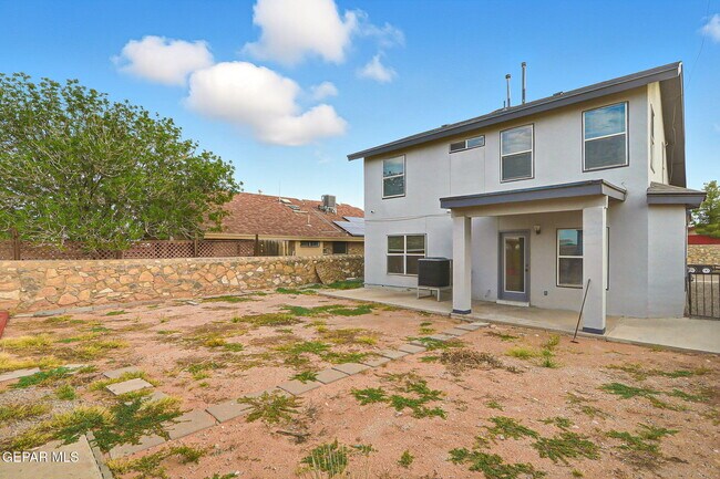Building Photo - 12325 Tierra Bella Dr