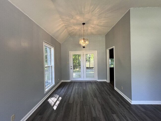 Building Photo - 1130 Hunting Creek Ct