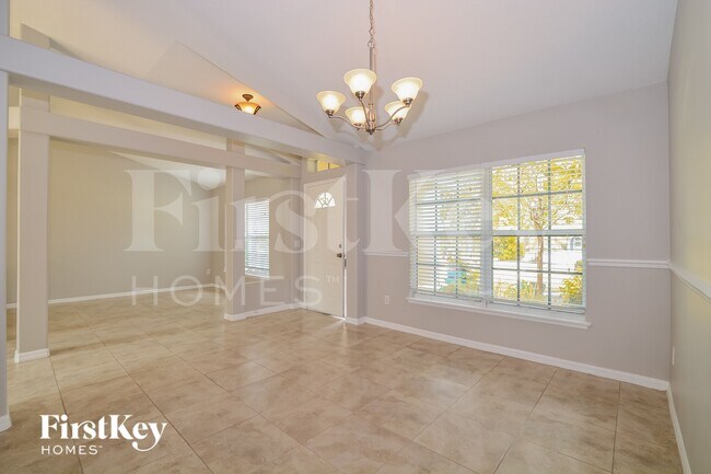 Building Photo - 13219 Lakewind Dr