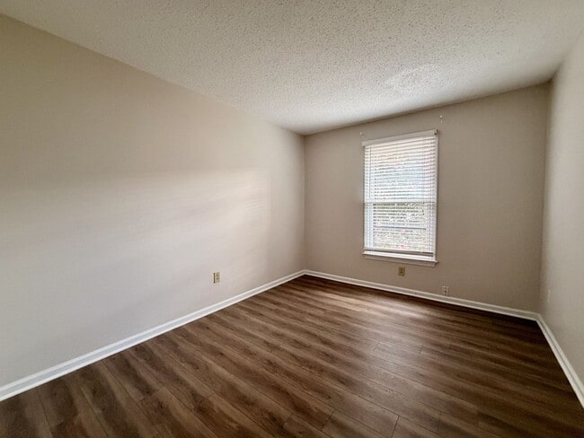 Building Photo - 4213 Minnard Ct