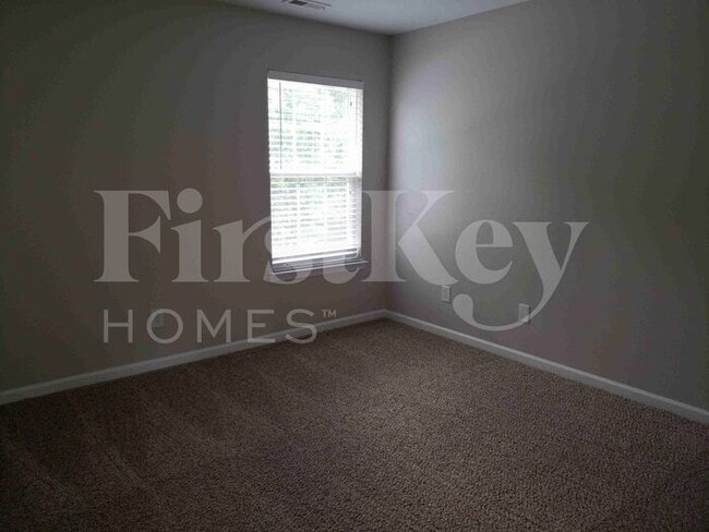 Building Photo - 1415 Paulonia Way