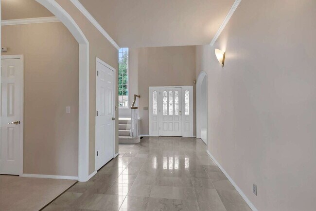 Building Photo - Extravagant Custom Home in Olympia