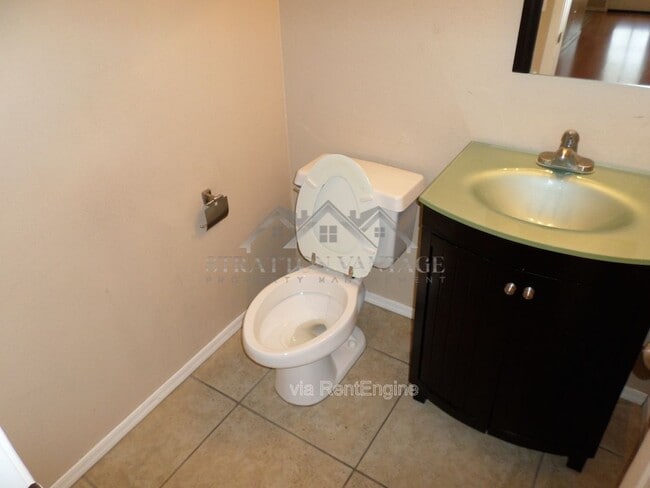 Building Photo - 1641 W Orchid Ln