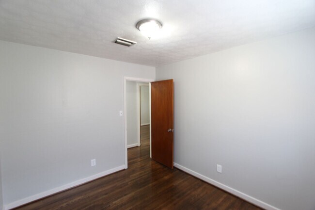 Building Photo - 2307 17th St Ensley