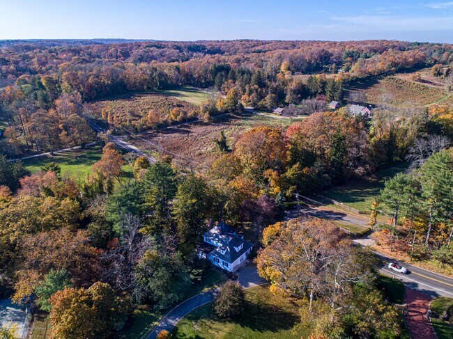 Building Photo - 800 Navesink River Rd