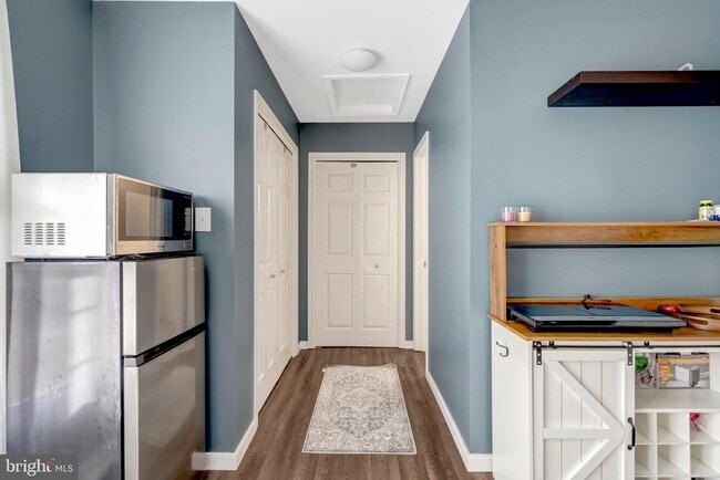 Building Photo - 5617 Gosling Dr