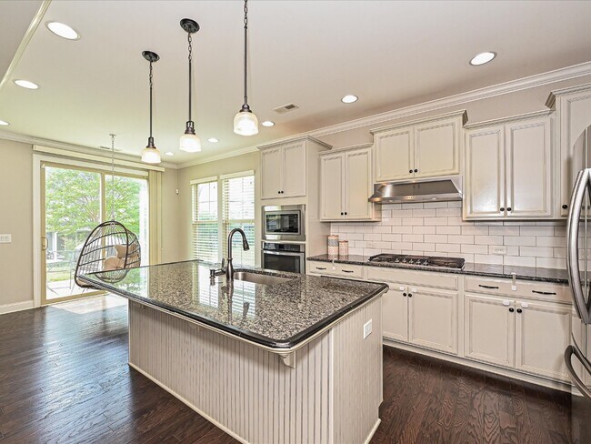 Building Photo - 724 Garrett Green Way