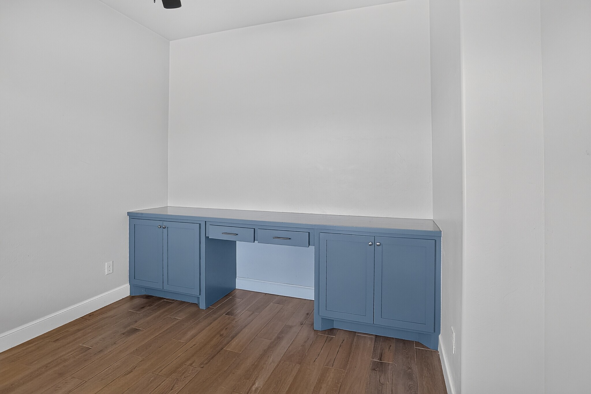 Building Photo - 709 Timber Trl