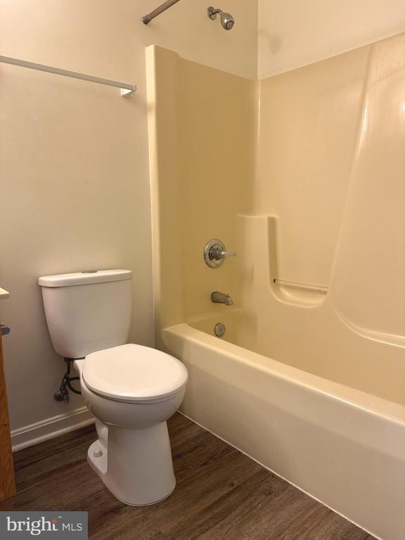 Building Photo - 1943 Harpers Ct