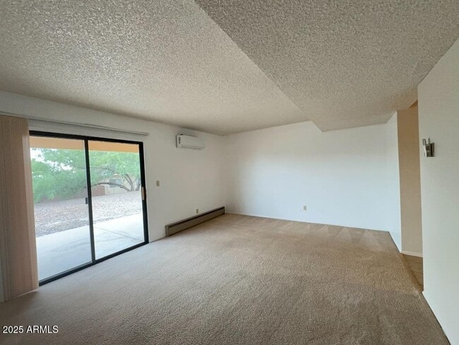 Building Photo - 4221 Plaza Oro Loma