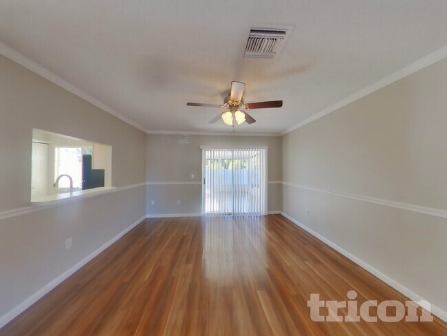 Building Photo - 417 Abigail Rd