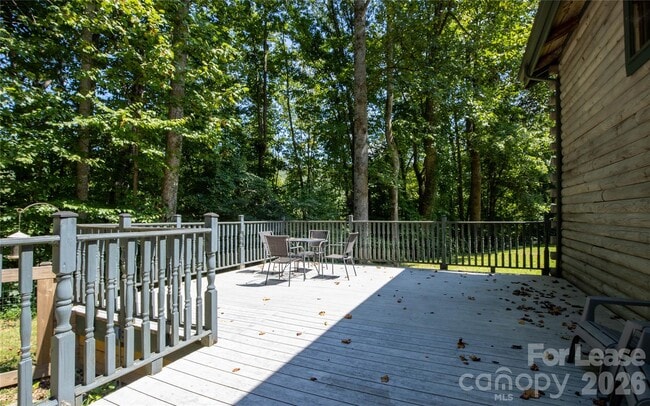 Building Photo - 2038 Toms Creek Rd