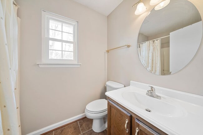 Building Photo - Peaceful and Convenient 3 Bed, 2.5 Bath Home