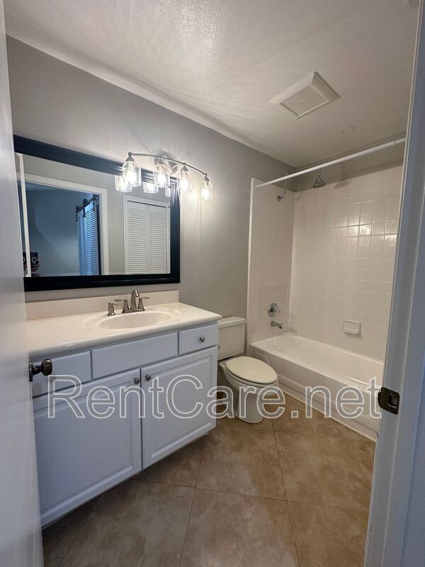 Building Photo - 13959 Timberland Dr